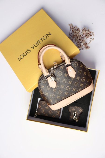 الطقم الاقتصادي - Louis Vuitton Alma / شامل جزدان وبوكس